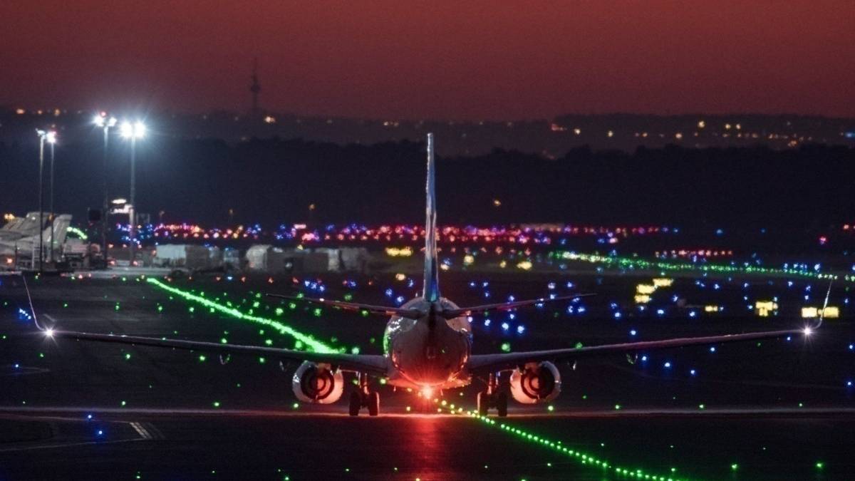 German Airline Body Calls Out Mandatory Masks On Flights