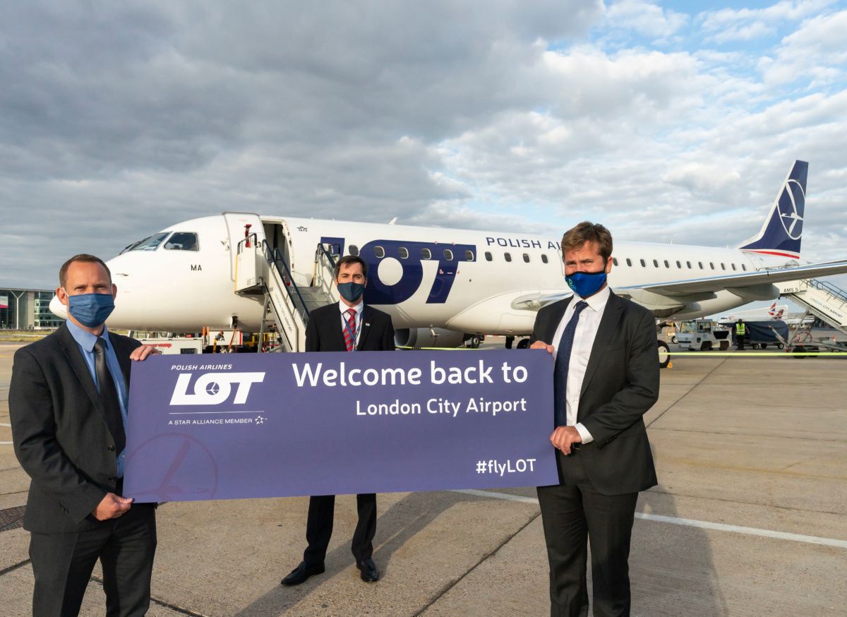 LOT Polish Returns To London City Airport From Vilnius