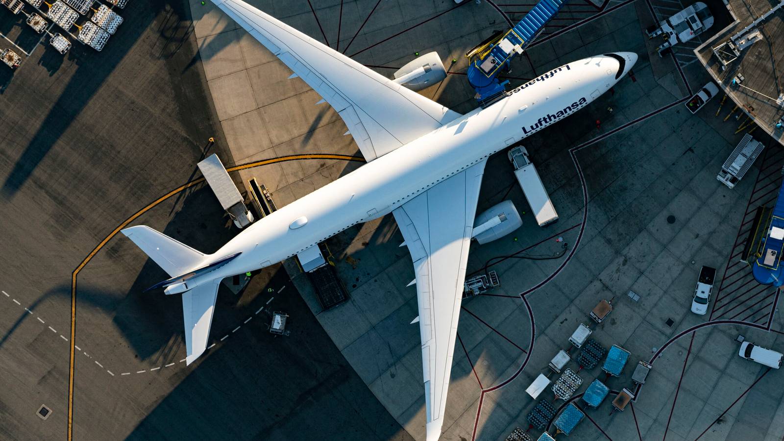 Behind The Perfect Jet Shot With Aviation Photographer Vincenzo Pace