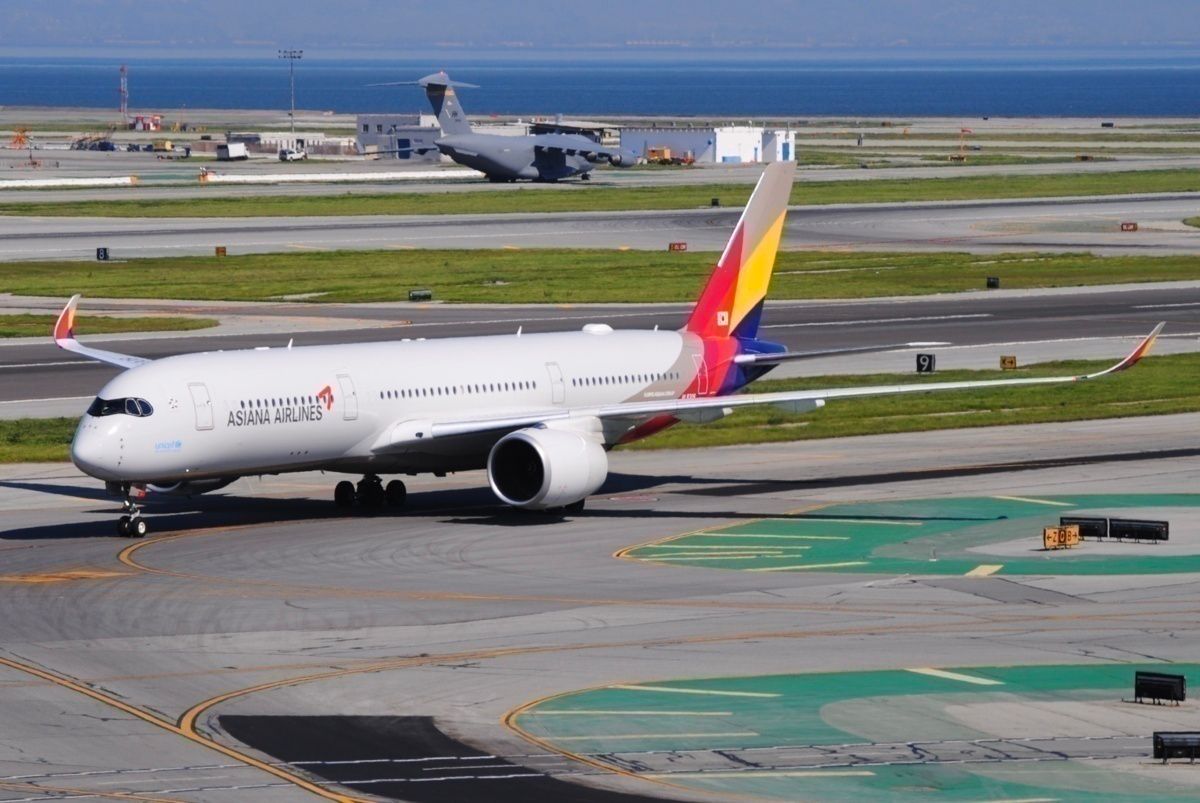 Asiana Airlines Creates Makeshift Airbus A350 Freighter