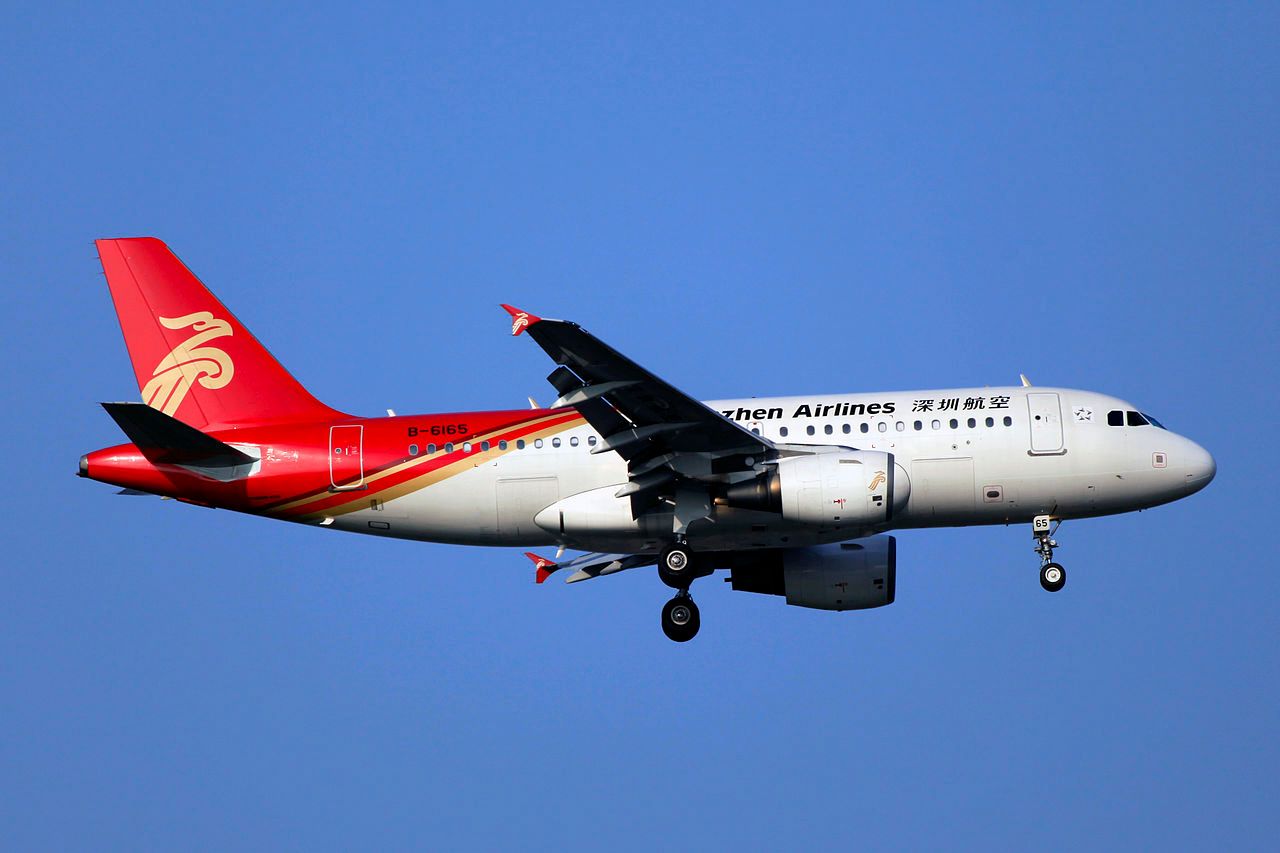 Shenzhen Airlines Airbus A319 Fuselage And Tires Damaged On Landing