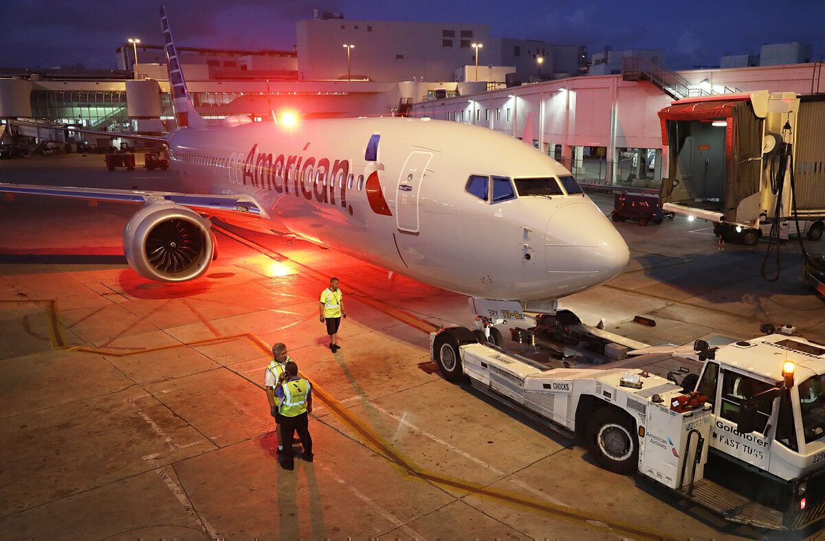 American Airlines Alters International Lounge Access Policy