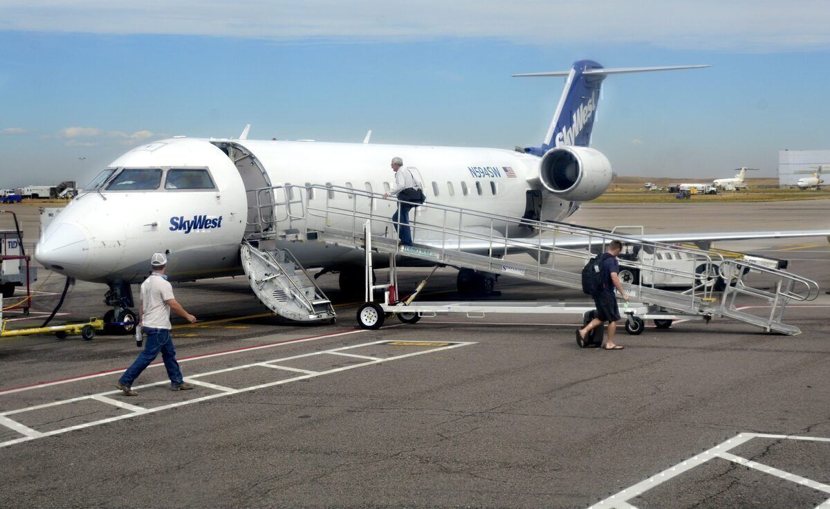 SkyWest Records Narrow $8.5mn Loss As It Restructures Its Capacity Agreements