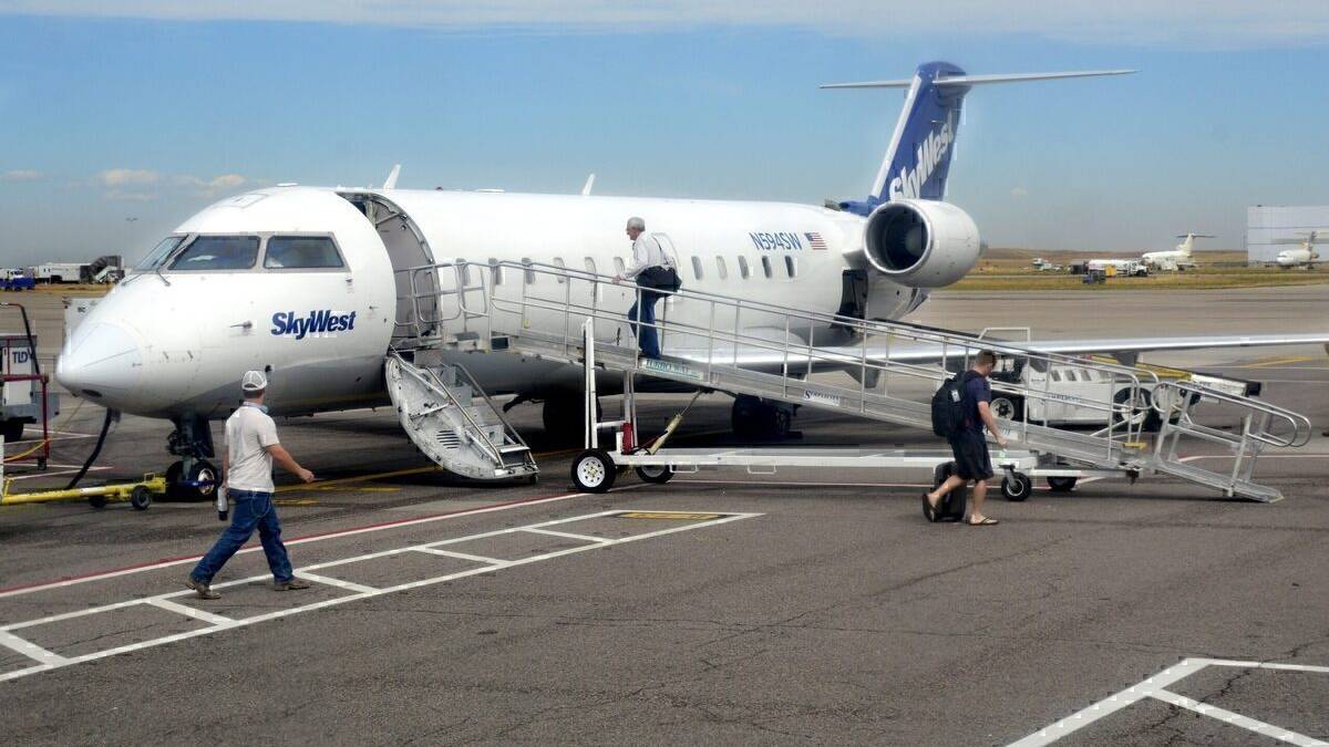 SkyWest Records Narrow $8.5mn Loss As It Restructures Its Capacity Agreements