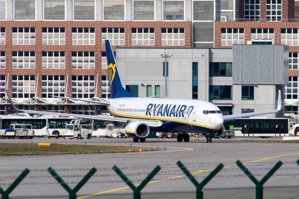 Ryanair Passengers Drop Again As Second Wave Restrictions Bite
