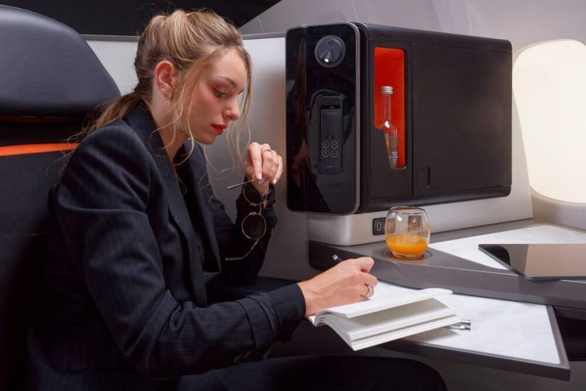 How STELIA Aerospace Is Providing Privacy With Premium Narrowbody Seats