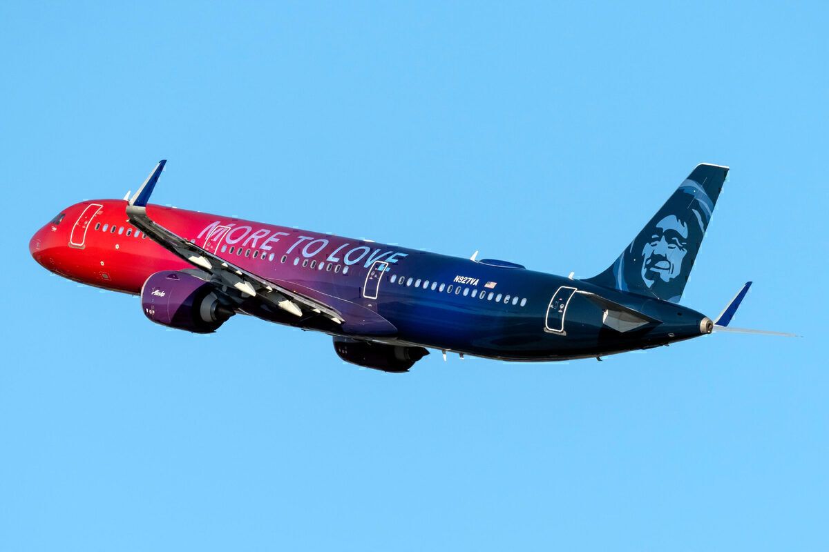 Thanksgiving Won't Boost Alaska Airlines' Passenger Numbers