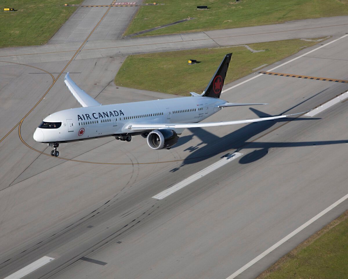 Which Canadian Airlines Have The Largest Fleets?
