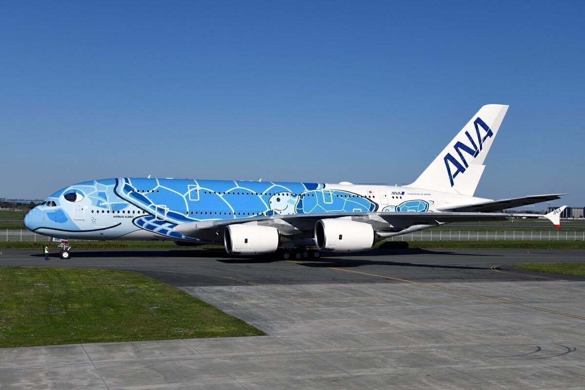 値下げしました ANA AIRBUS A380 FLYING HONU ANA Airbus A380 Conducts New Year Sunrise Flight
