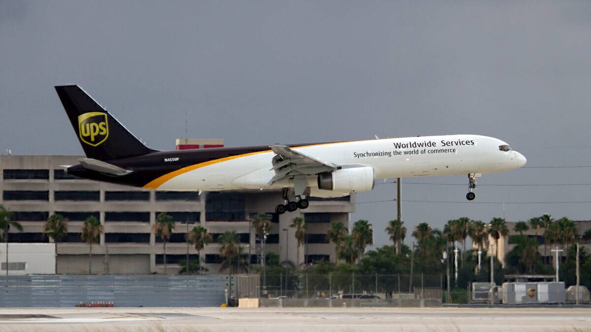 UPS Boeing 757 Returns To Seattle's Boeing Field Over Bird Strike