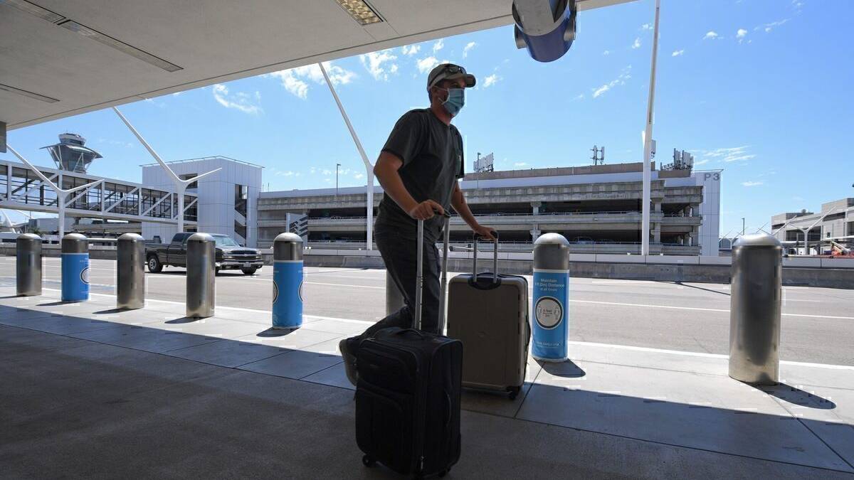 CDC Recommends Against Thanksgiving Travel