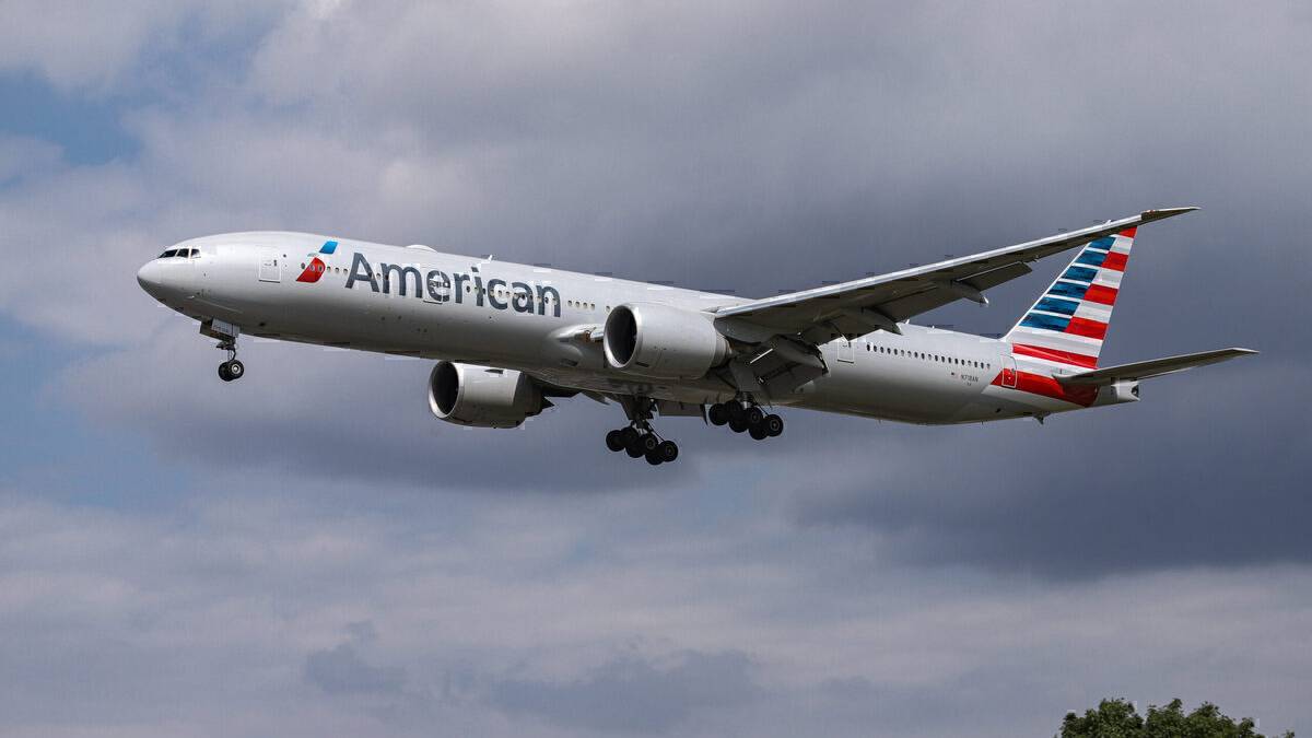 American Airlines Set To Begin Selling Its On Board Wine Online