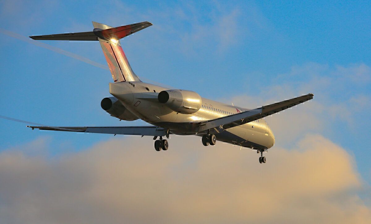 The MD-80 Vs The Boeing 717 - Which Aircraft Is Better?