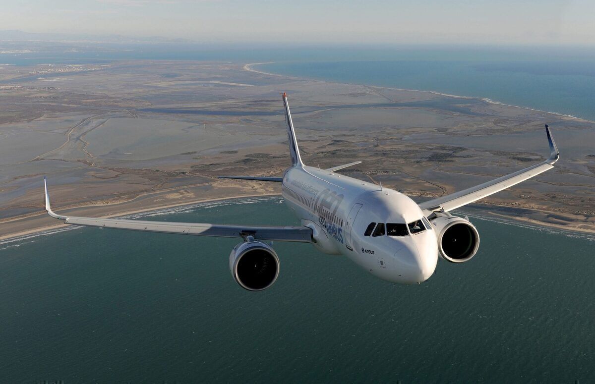 In-flight_-the-A320neo_-scaled