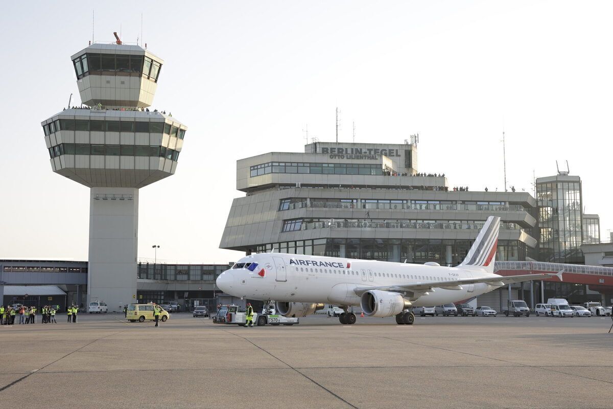 In Photos: Berlin Tegel Airport's Final Weekend Of Operation