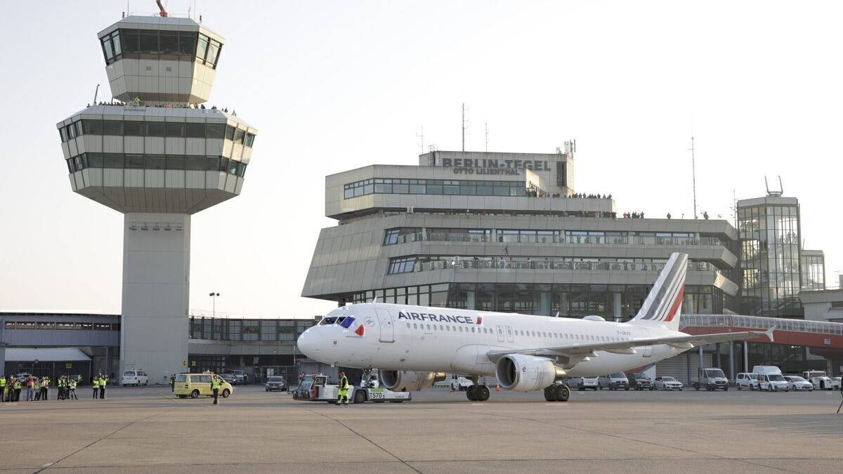 In Photos: Berlin Tegel Airport's Final Weekend Of Operation
