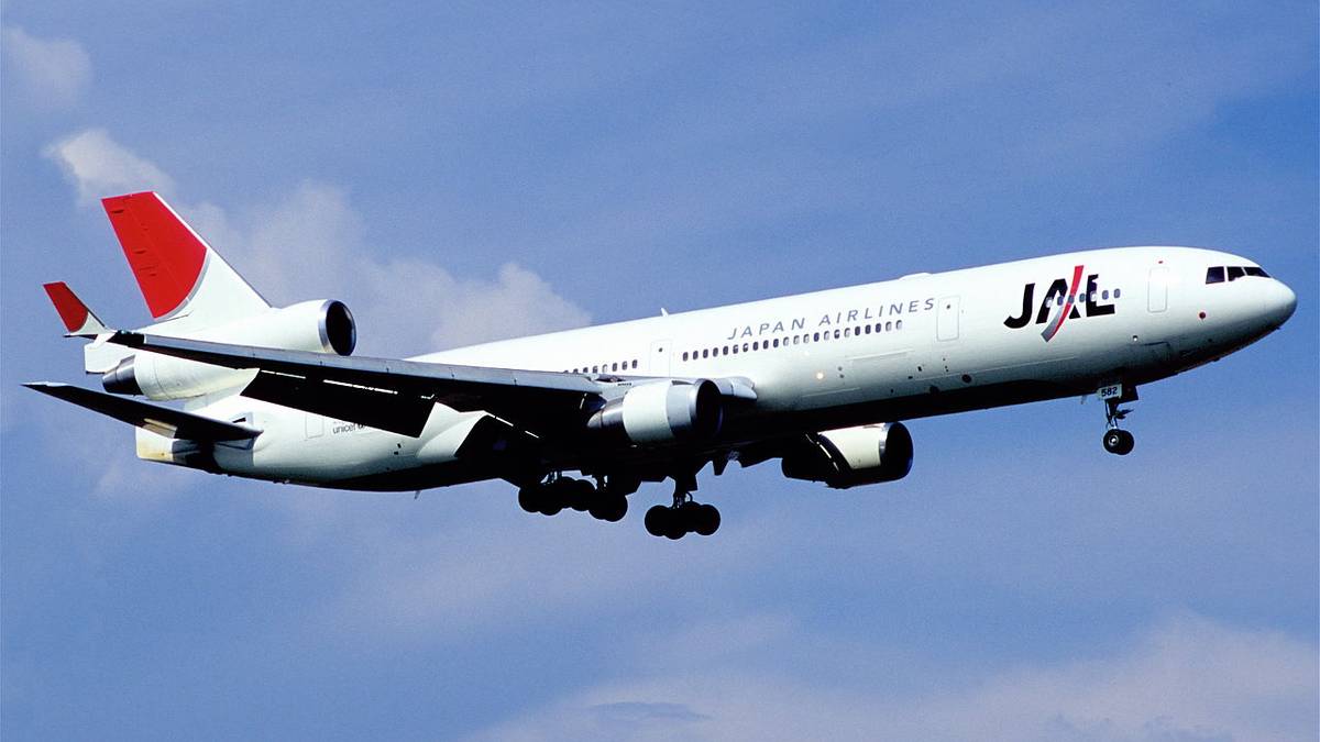 What Happened To Japan Airlines' MD-11 Planes?