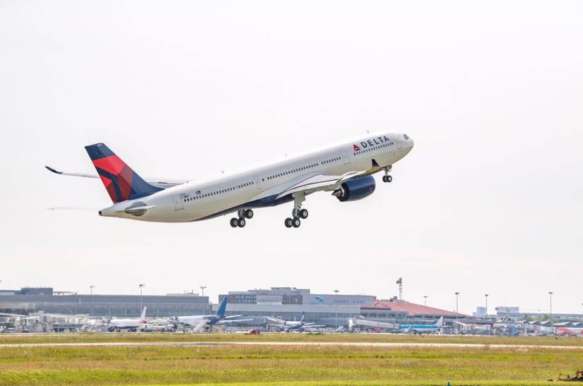 Delta A330neo taking off