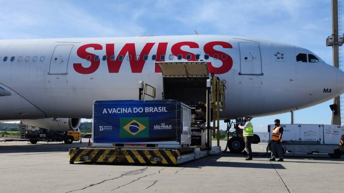 SWISS Flies Over 14 Tons Of COVID Vaccines To São Paulo