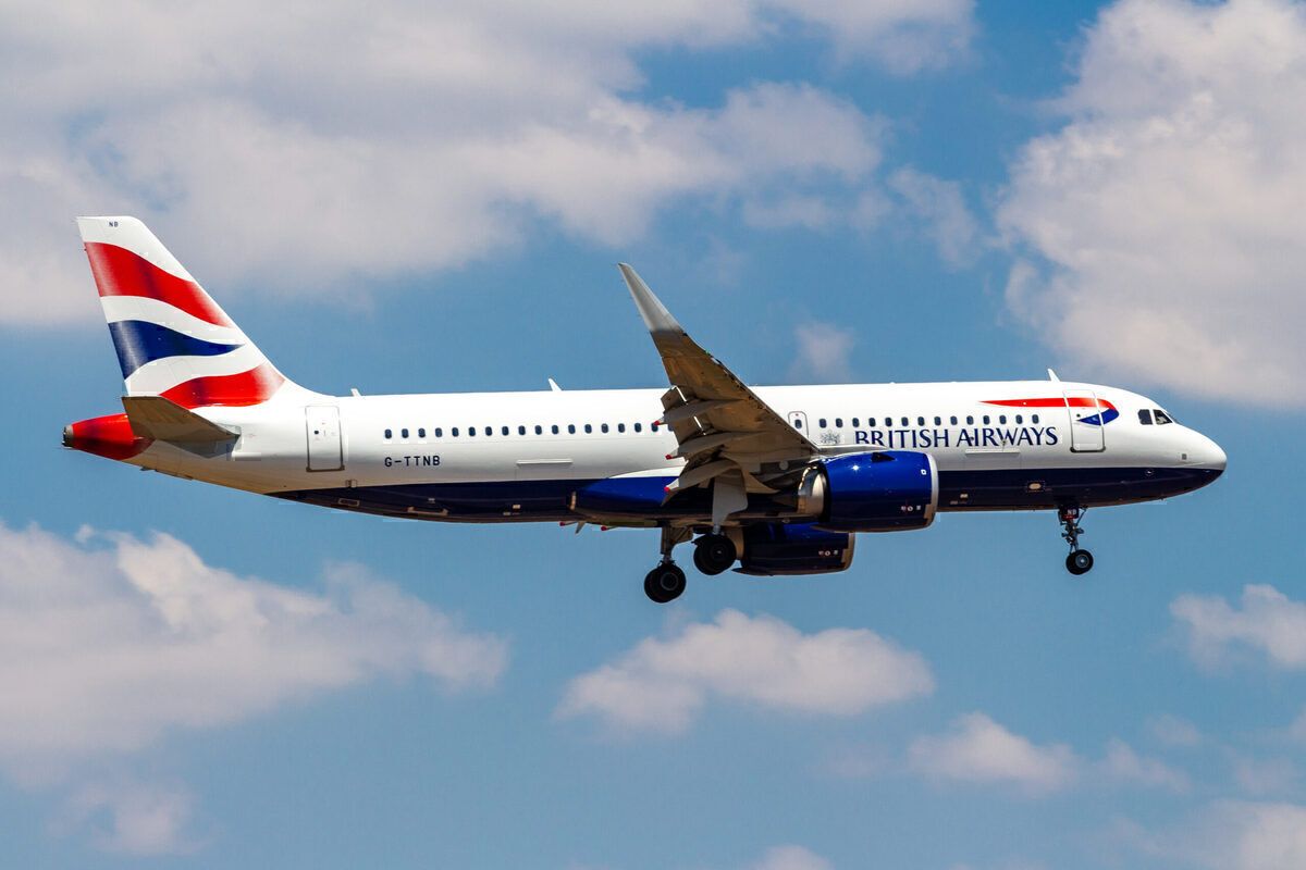 British Airways Airbus A320neo Diverts After First Officer Became Unconscious