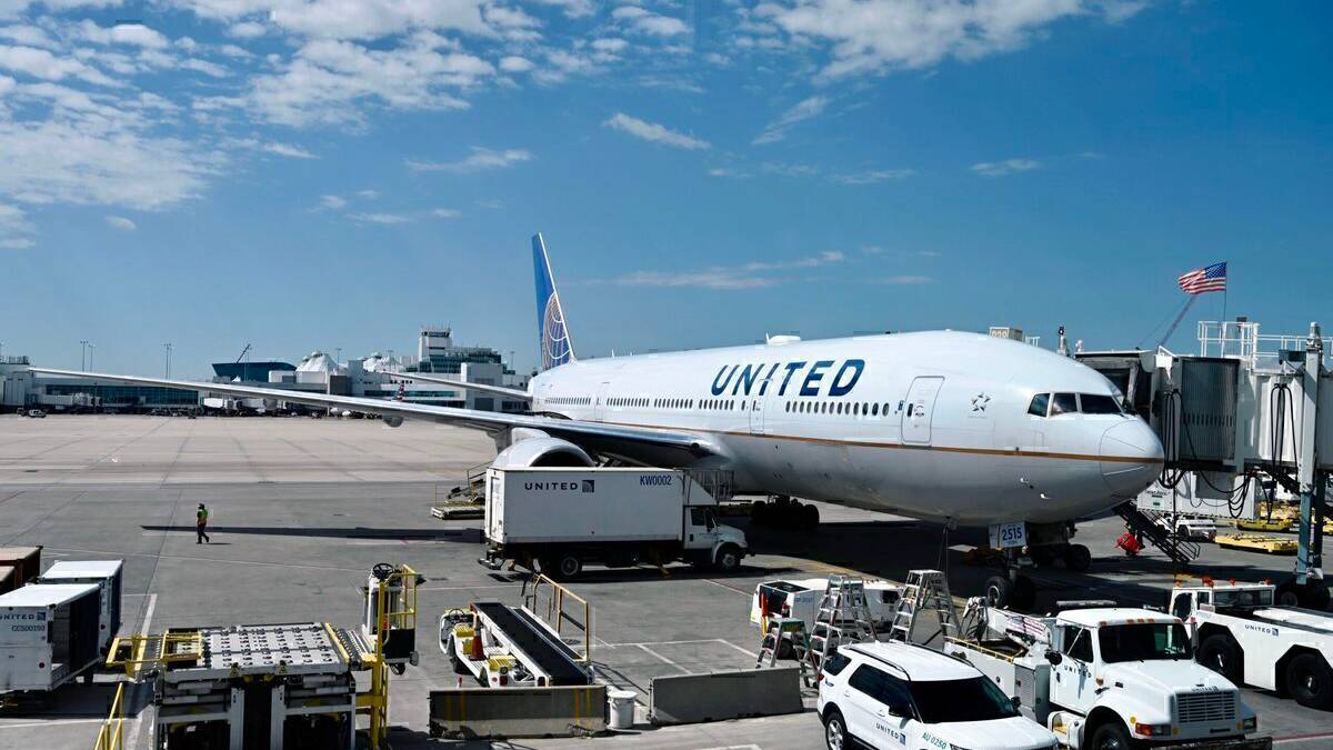 Which Airlines Have Grounded Boeing 777 Aircraft?