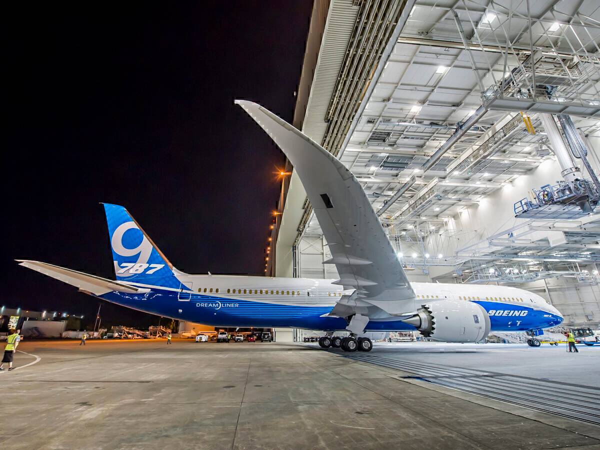 The UAE Begins Building Tails For Boeing 787 Aircraft