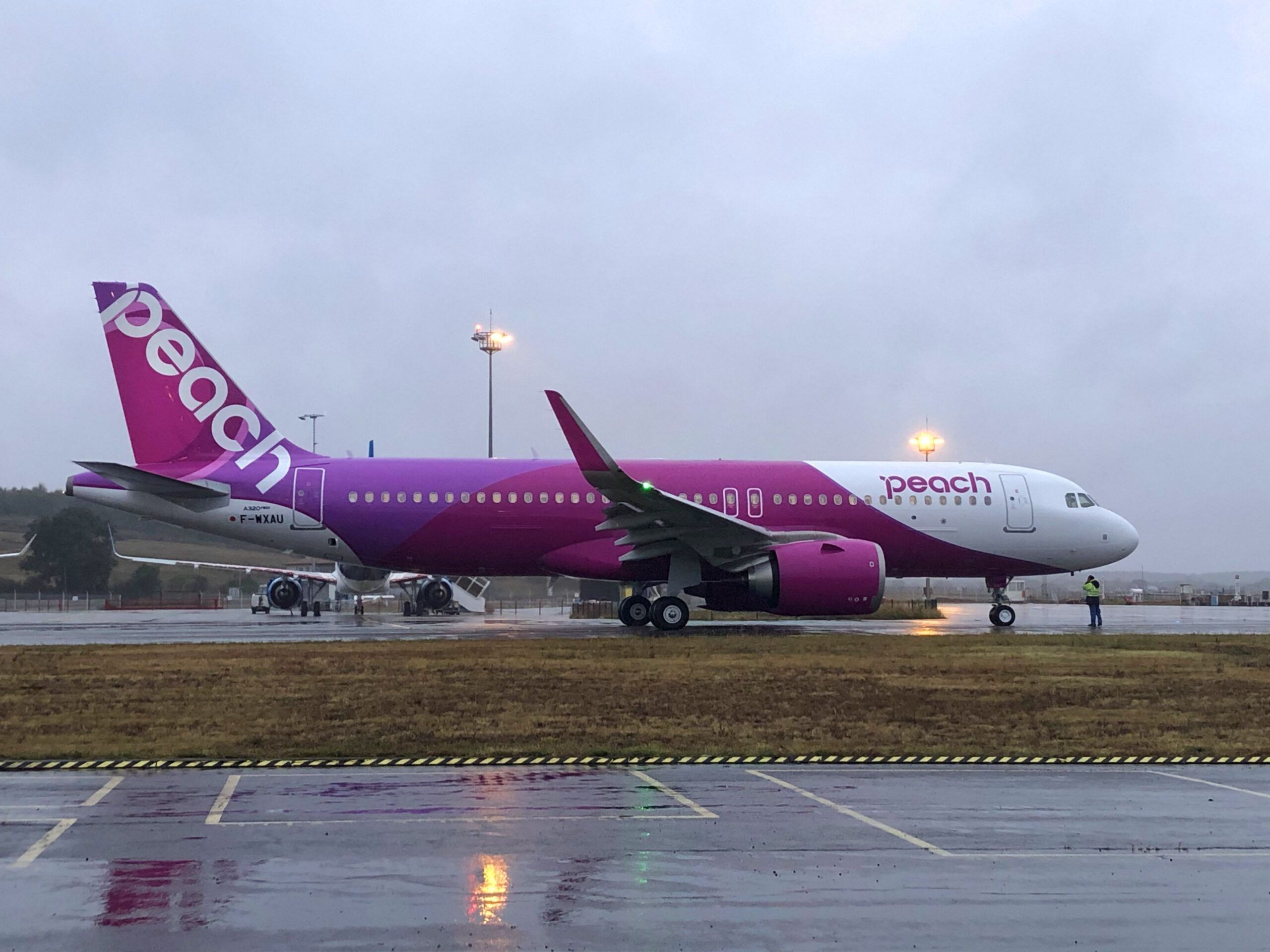 Air Lease Corporation Delivers New Airbus A320neo To Japan's Peach