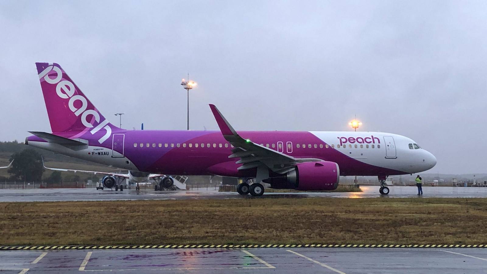 Air Lease Corporation Delivers New Airbus A320neo To Japan's Peach