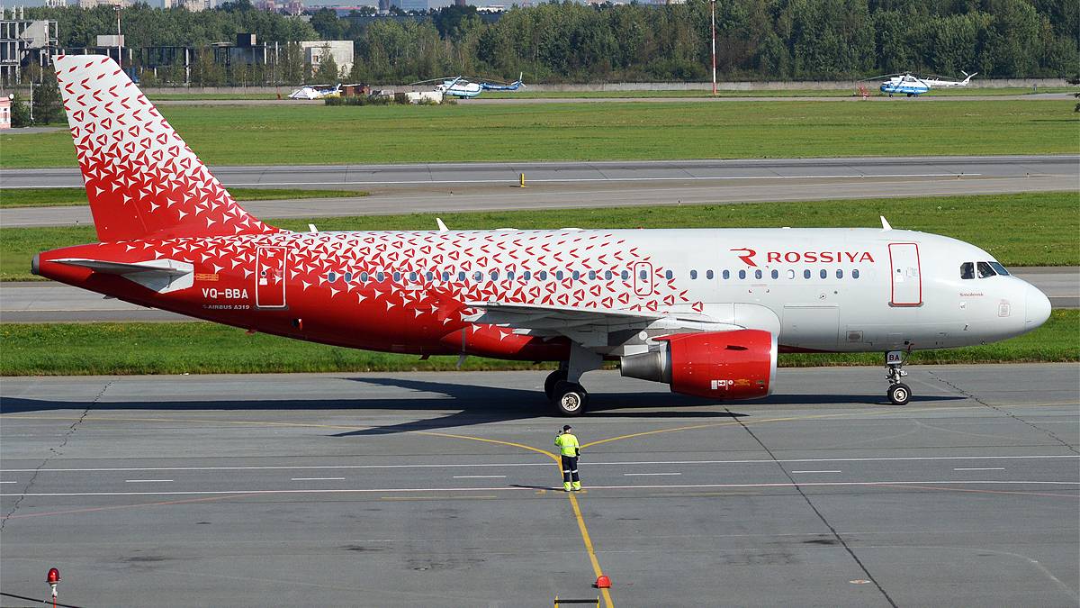Rossiya Airbus A319 Returns To Airport Over Door Open Indication