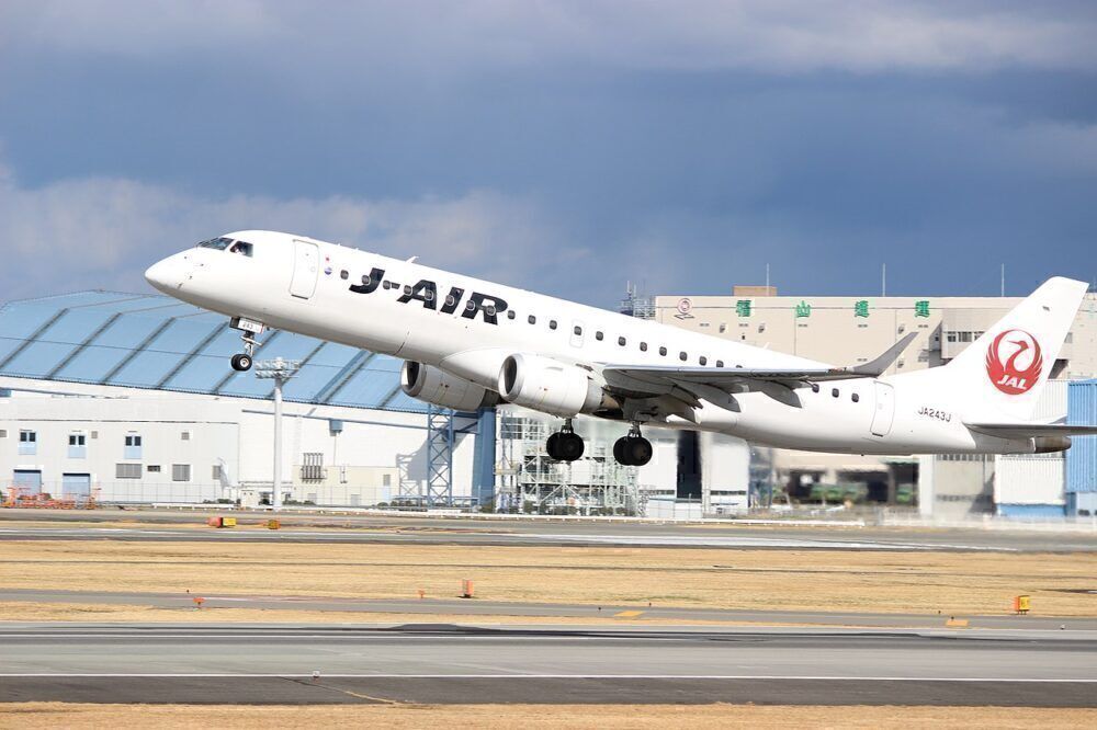 Meet J-AIR: JAL's Subsidiary Flying Embraer Regional Jets