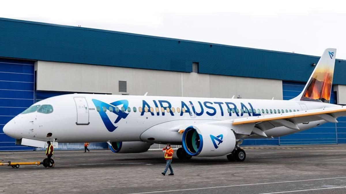 Air Austral's First A220 Leaves The Paintshop With A Stunning Tail