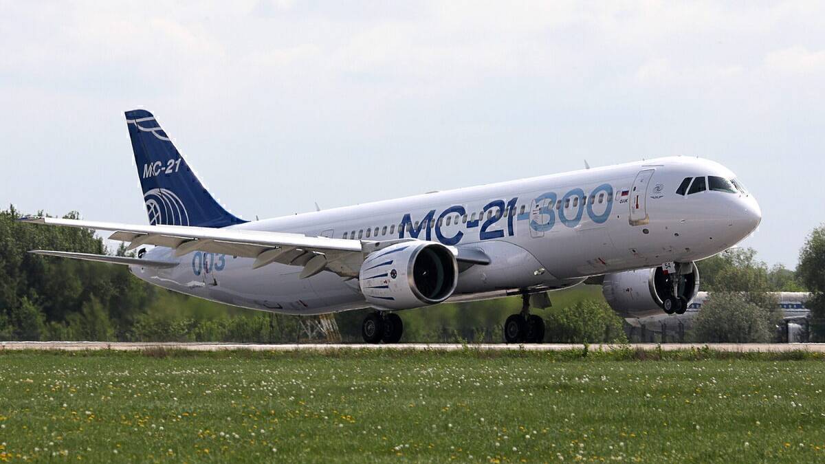 Russian Prototype MC-21 Slides Off Runway And Gets Stuck In The Snow