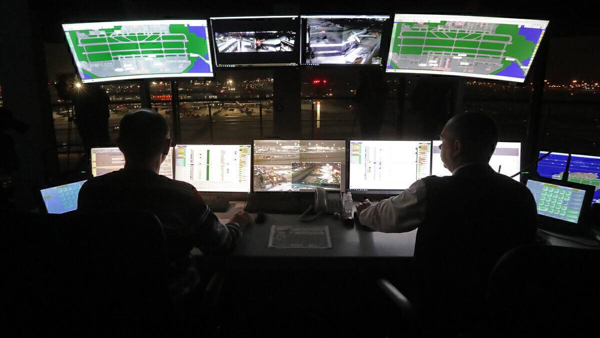 How The Airline Crisis Is Affecting Air Traffic Controllers