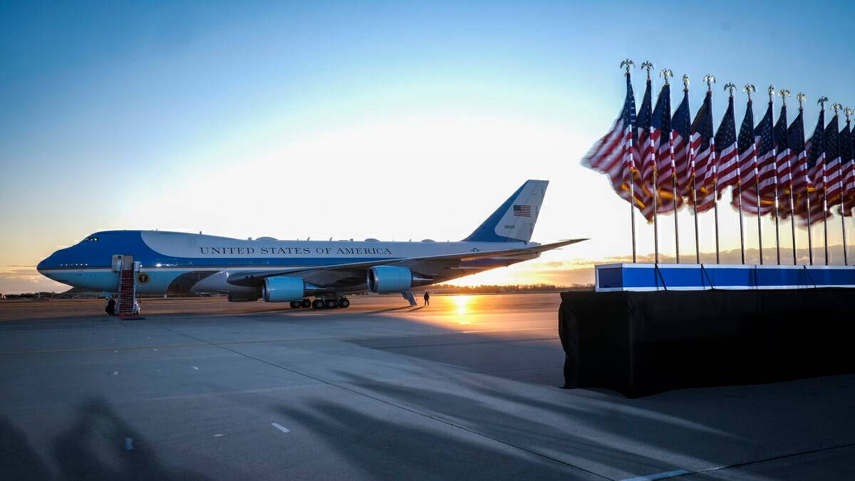 Trump Takes Final Air Force One Flight Ahead Of Inauguration