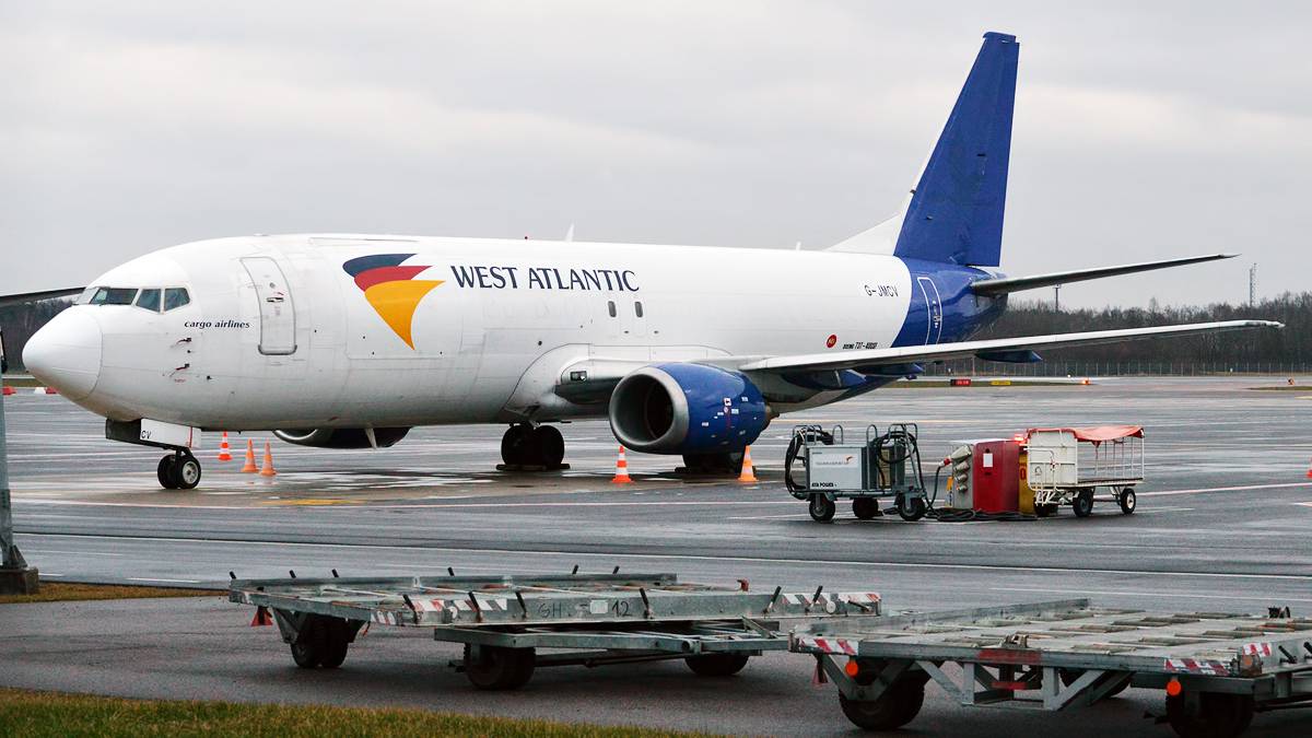 West Atlantic Cargo Boeing 737 Damaged Landing In Exeter