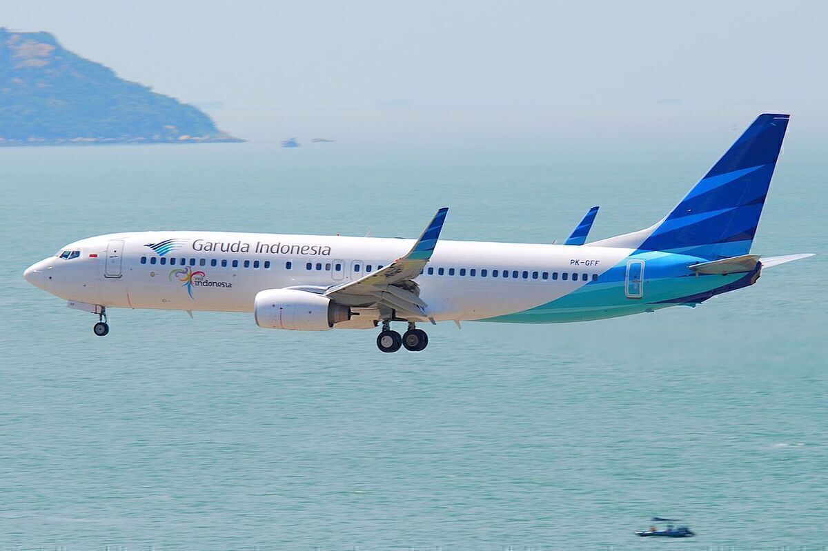 Garuda Indonesia Boeing 737-800 Suffers Number 2 Engine Failure