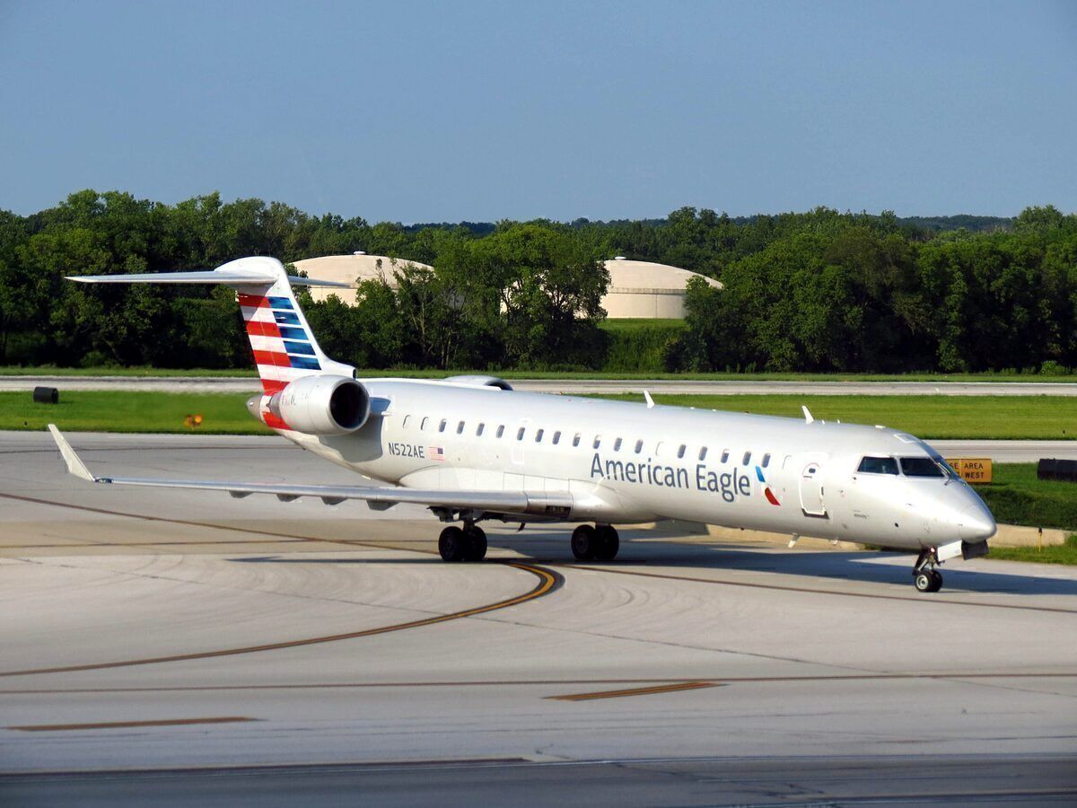 SkyWest CRJ7 Lands In Aspen With Electrical Odor In Cabin