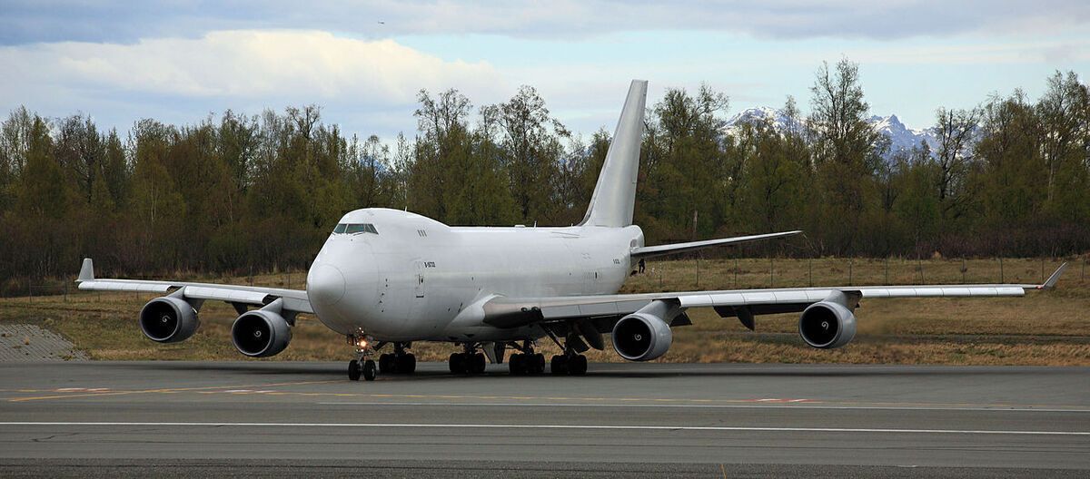 Boeing 747 Engine Parts Rain Down On Dutch Village After Engine Fire