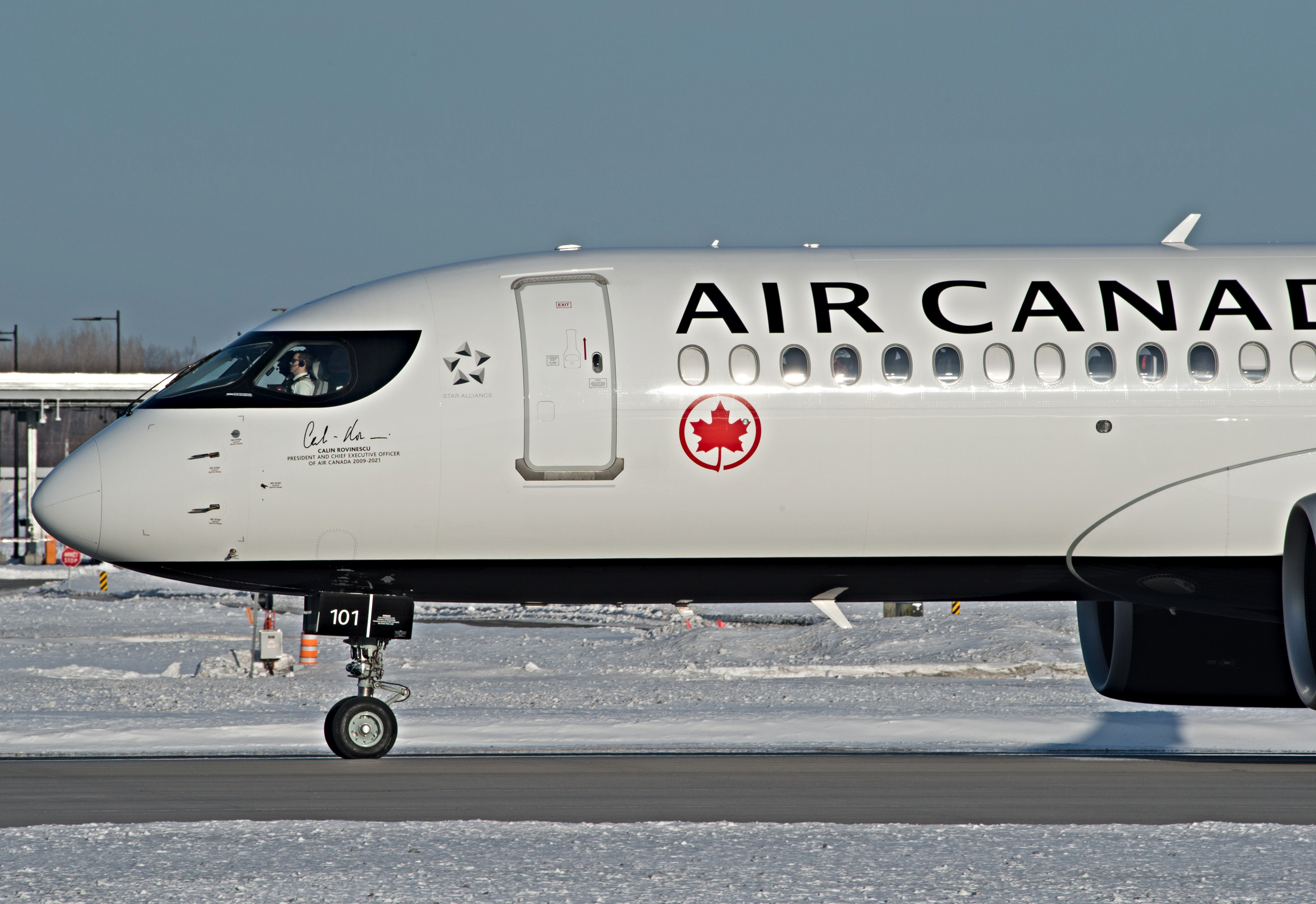 Air Canada Registers Airbus A220 To Celebrate CEO's Retirement