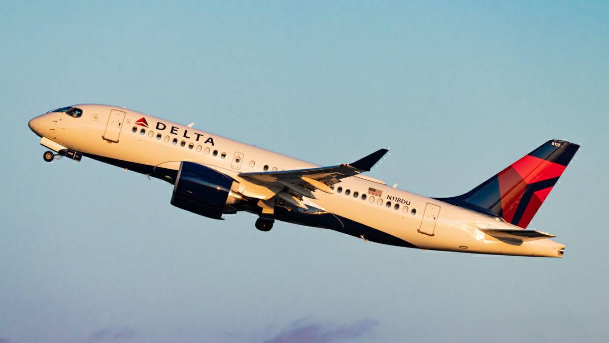 The Airbus A220 Vs The Airbus A319neo - Which Is Better?
