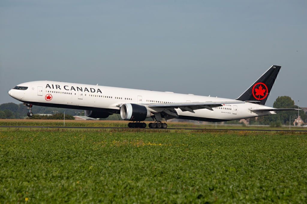 Air Canada & Air Transat Cancel Proposed Merger