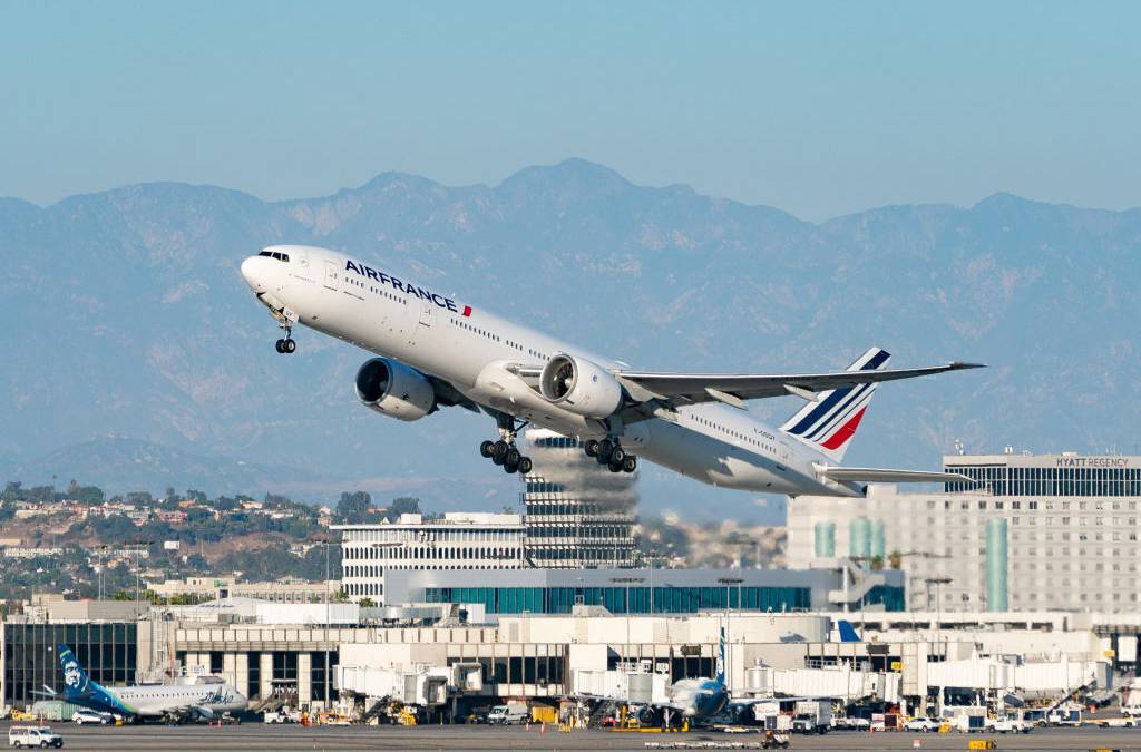 Nice: One-Stop US-Dubai Returns Around $400 Throughout November