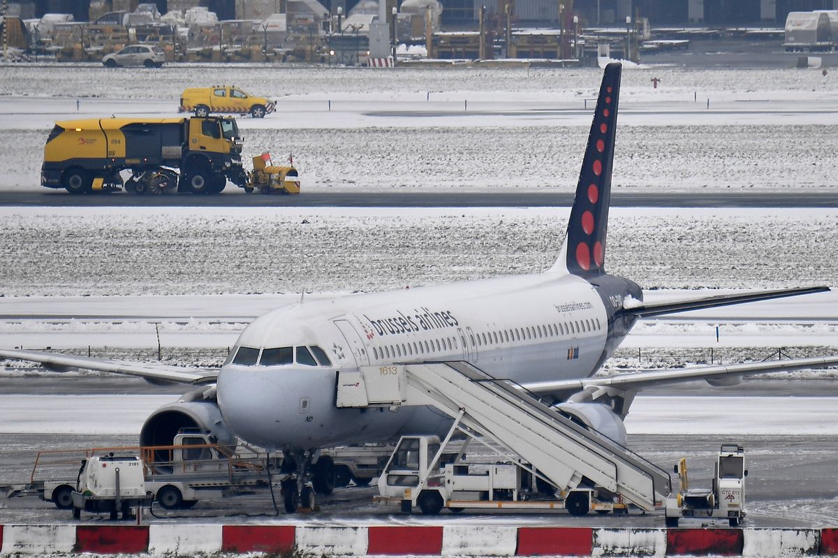 How Farmers Keep Brussels Airport Open In The Depths Of Winter