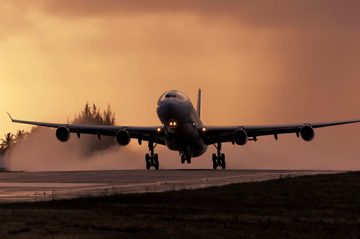 Four Reasons Why A Plane Might Not Be Able To Take Off