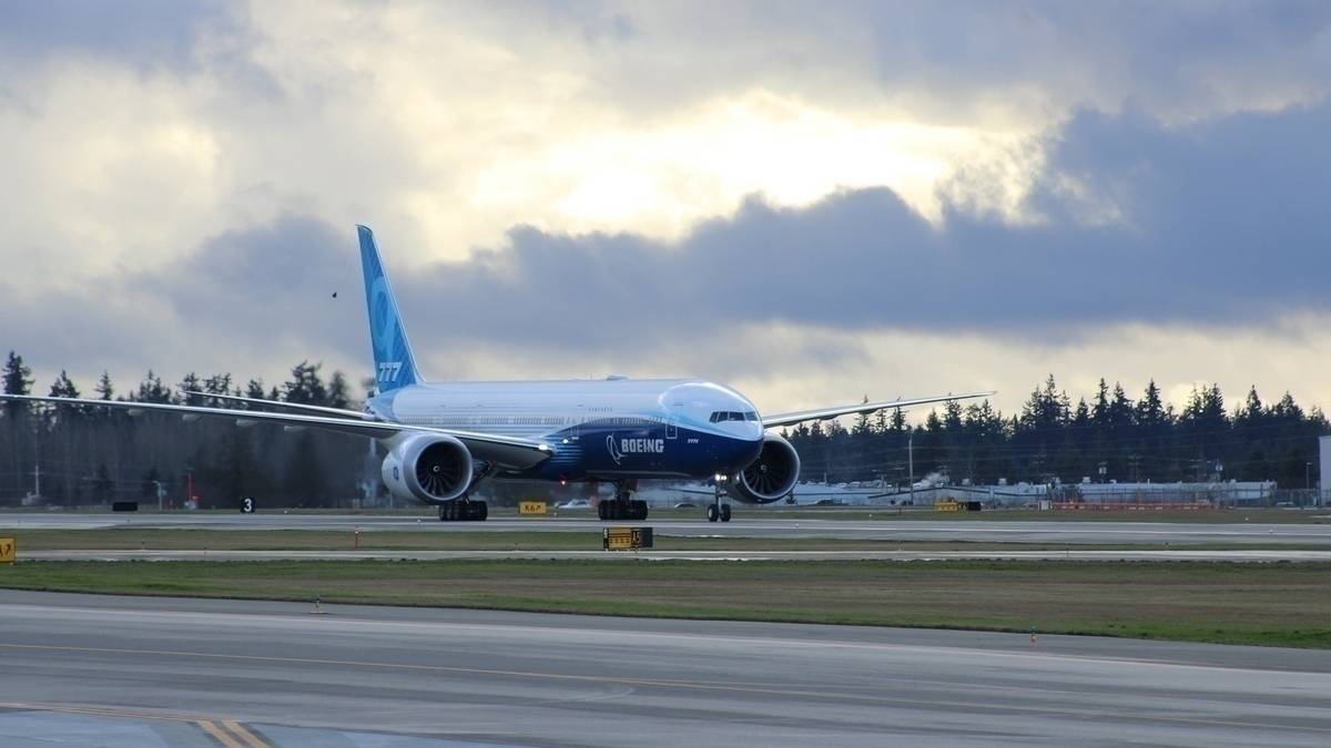 Which US Big Three Airline Is Most Likely To Order The Boeing 777X?