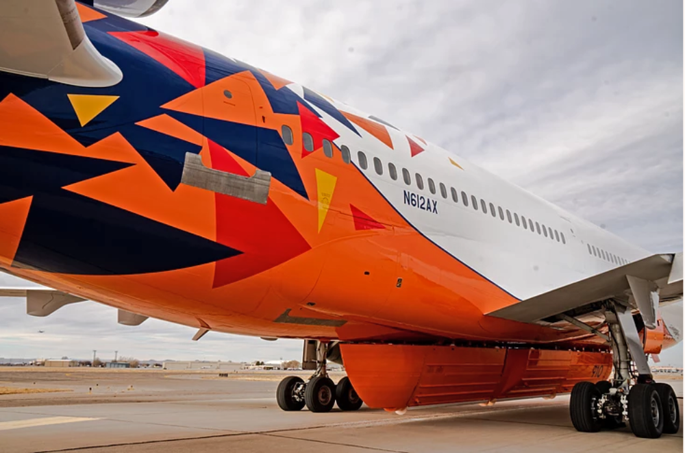 10 Tanker Reveals Stunning New Firefighting DC-10 Livery