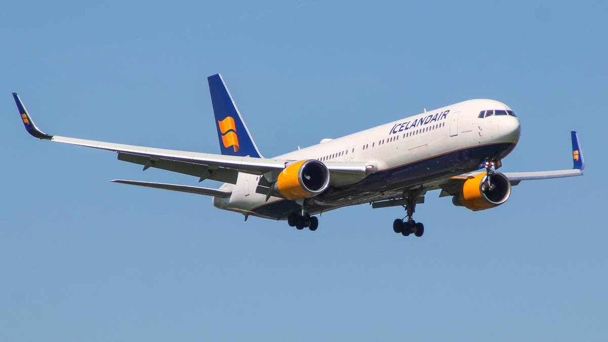 Icelandair's Antarctic Boeing 767 Flight Continues From Cape Town