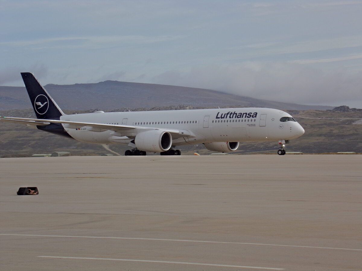 Lufthansa Breaks Its Longest Flight Record Again With 15.45 Hour A350 Flight