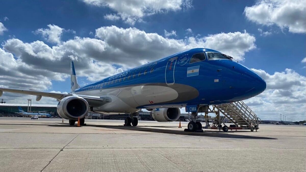 Aerolíneas Argentinas Introduces New Livery For The Embraer E190