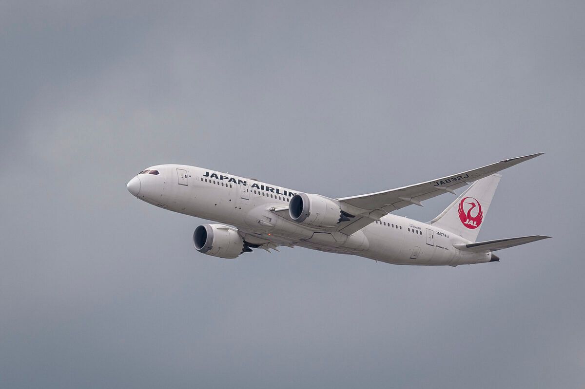 Japan Airlines Launches Digital Health Passport Trials